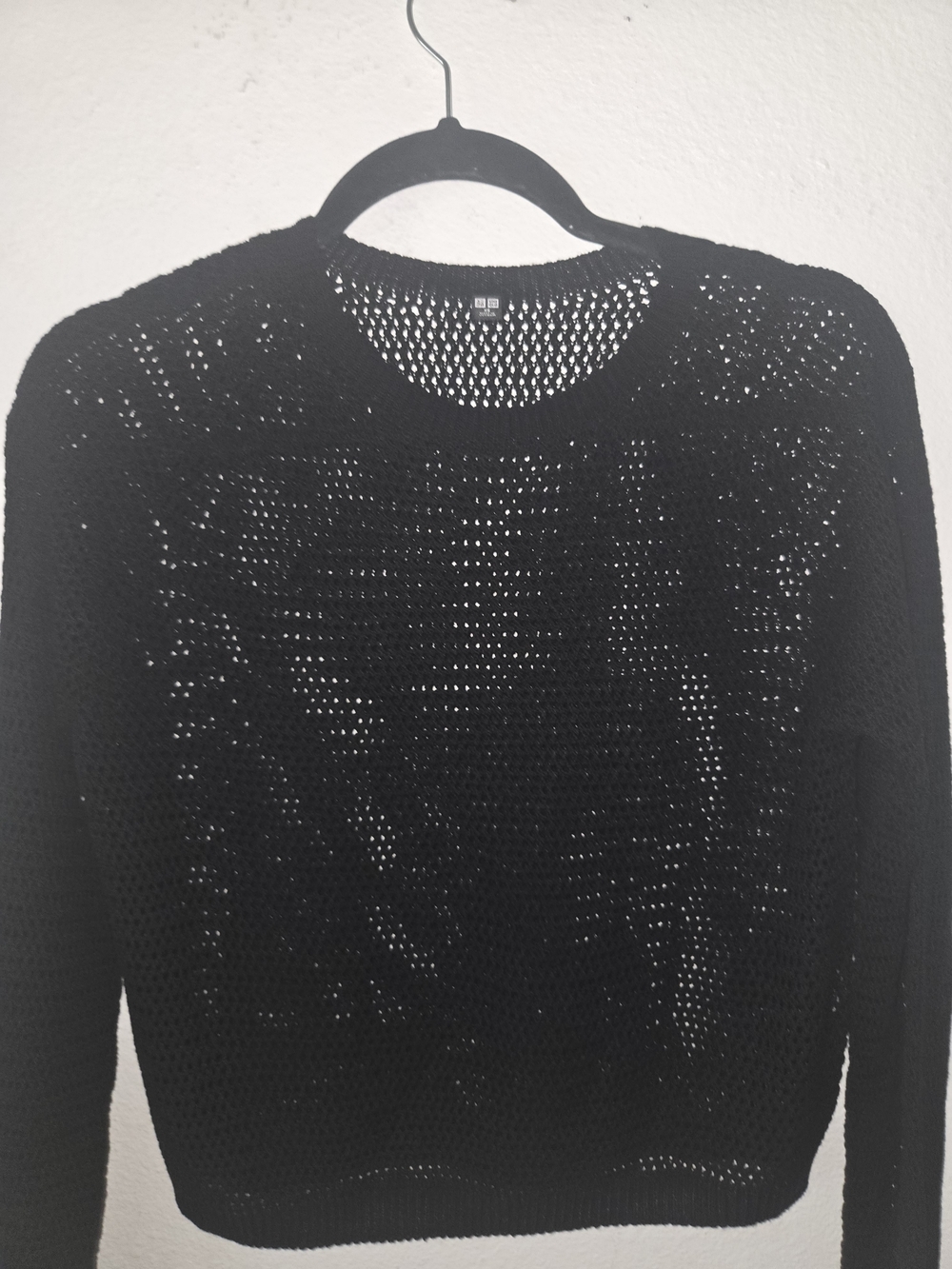 Black Open-Knit Sweater Small - UNIQLO
